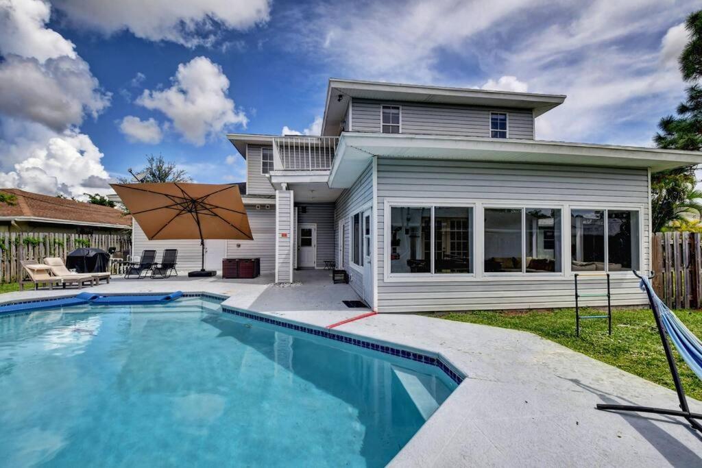5 Bedroom Mansion With Pool And Non-Heated Jacuzzi Games In Boynton Beach Exterior foto