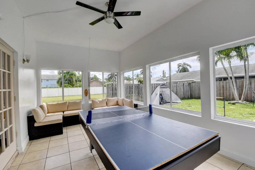 5 Bedroom Mansion With Pool And Non-Heated Jacuzzi Games In Boynton Beach Exterior foto